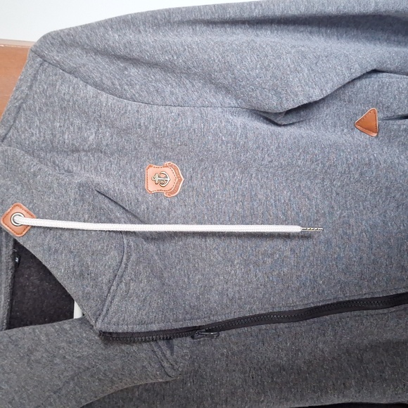 Sweater - Picture 2 of 4